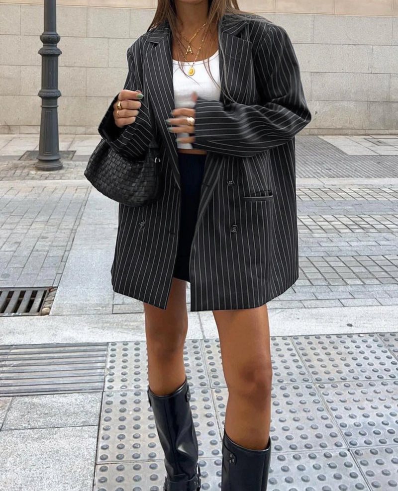 Blazer oversize nero a righe bianche